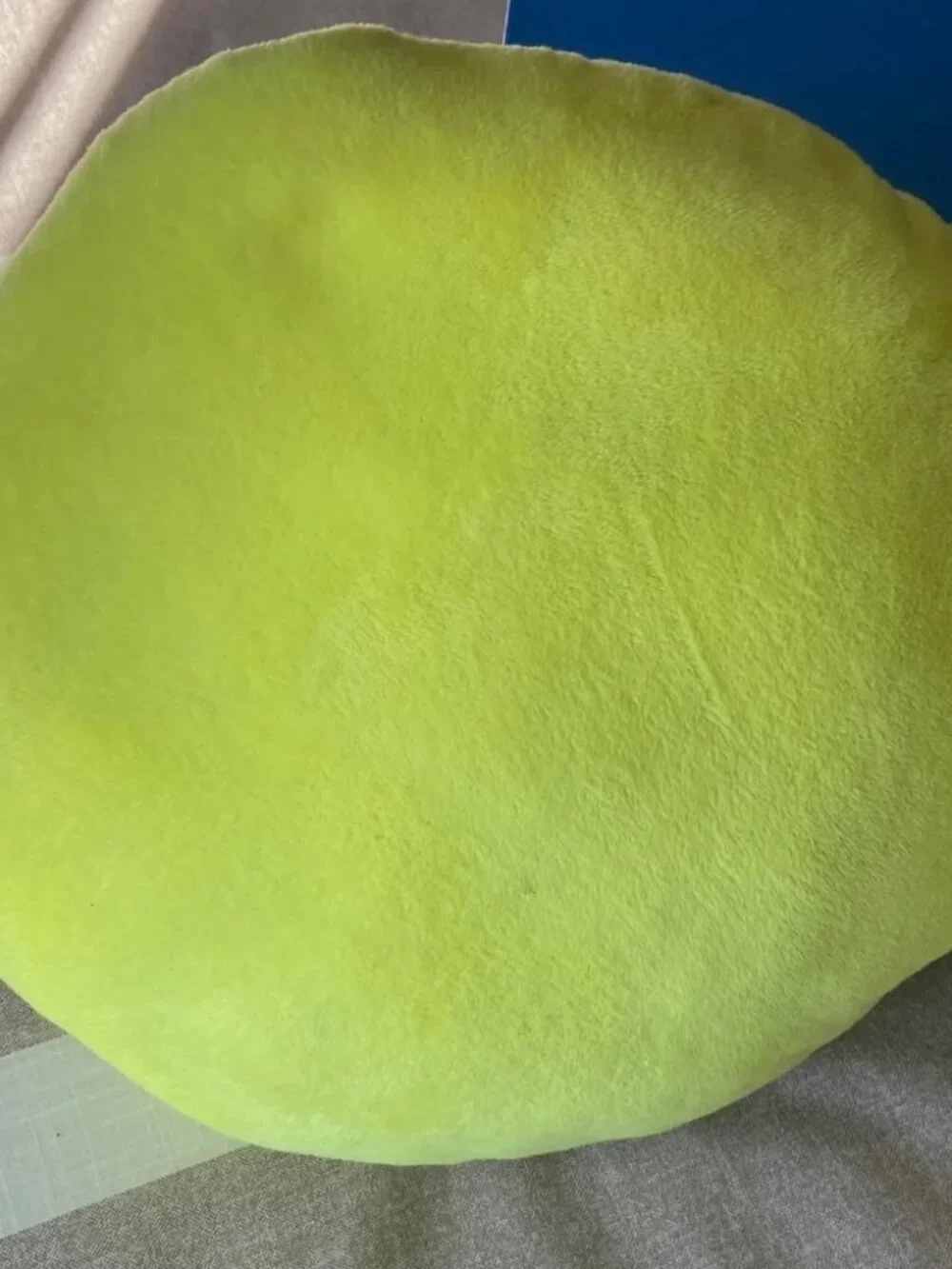 EUC Emoji Pillows Set